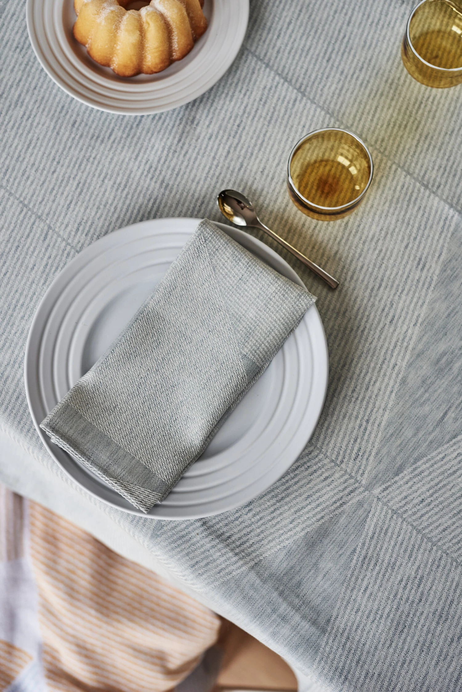 Nappe Geometric 147x250 Cm 7 Nappe Geometric 147x250 Cm – Image 5