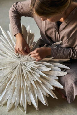 Étoile De L'avent Blanche à Pois Luna -Noël Décoration Magasin 514192 01 10 EnvironmentImage 3937fd6503