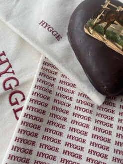 Pack De 2 Torchons De Cuisine Noël Humdakin Notes Of Hygge -Noël Décoration Magasin 566121 01 3 EnvironmentImage a1e76f55af